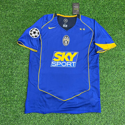 Zlatan Ibrahimovic Juventus 2004 - 2005 Retro Football Jersey Kit