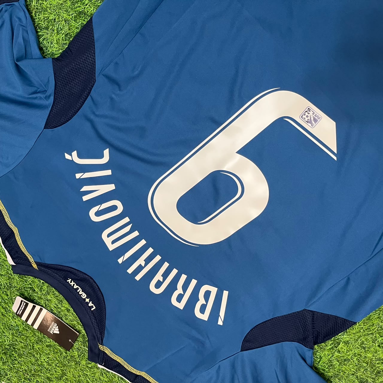Zlatan Ibrahimovic LA Galaxy Away Retro Blue Football Jersey